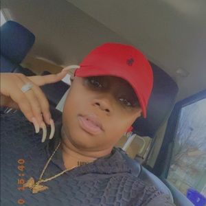 Meet your Posher, Samira